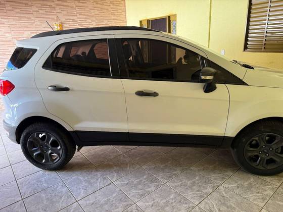 FORD ECOSPORT 1.5 TI-VCT FLEX FREESTYLE AUTOMÁTICO